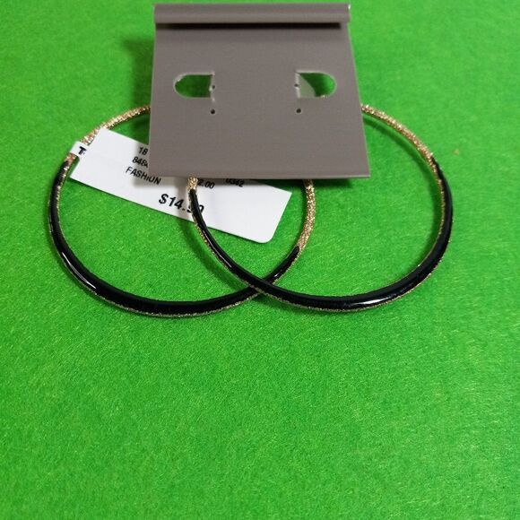 NWT Tasha Large Hoop Earrings - Picture 2 of 5